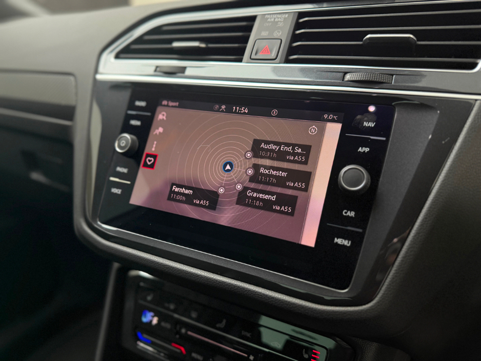 2023 Volkswagen Tiguan R-LINE 1.4 TSI PHEV DSG €37,990