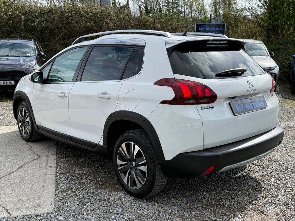 2016 Peugeot 2008 - image 5