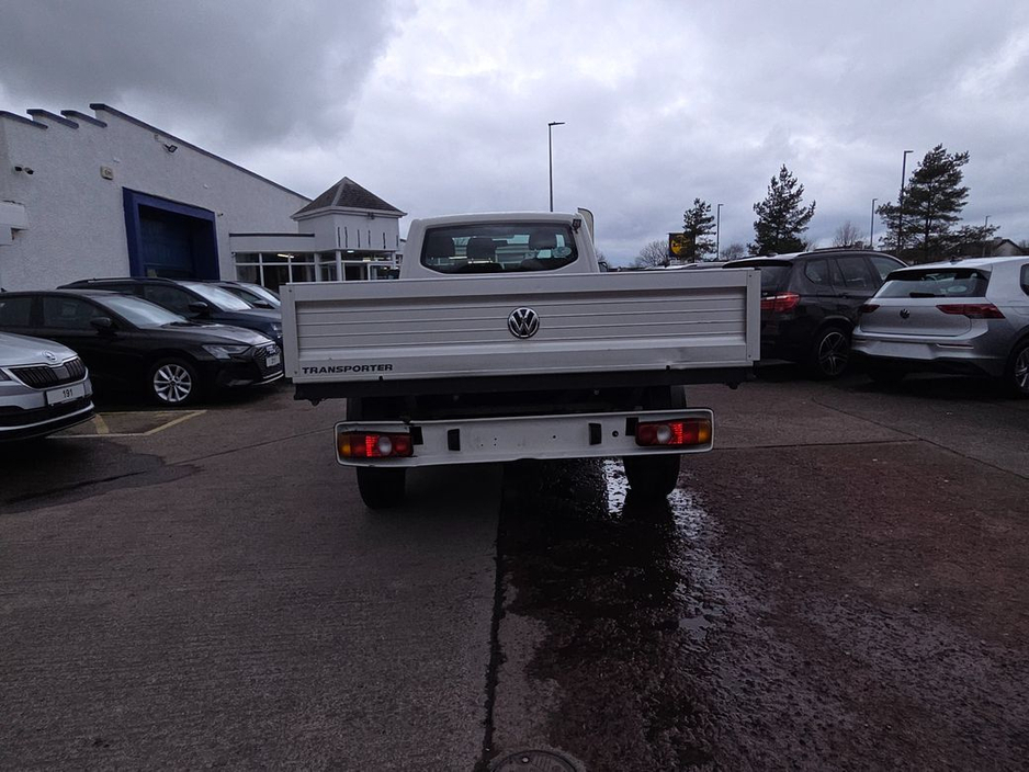 2018 Volkswagen Transporter - image 7