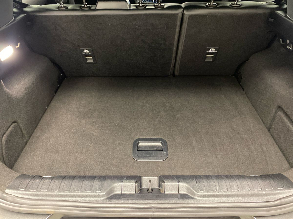 2023 Ford Puma - image 9