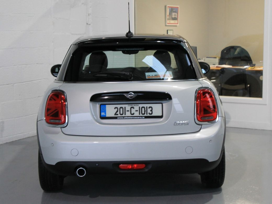 2020 MINI Cooper - image 8