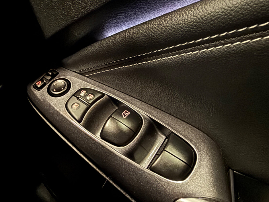 2023 Nissan Juke - image 23