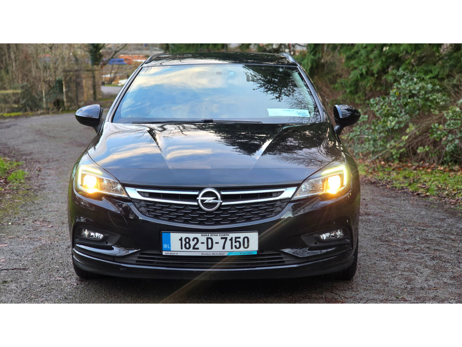 2018 Opel Astra - image 9