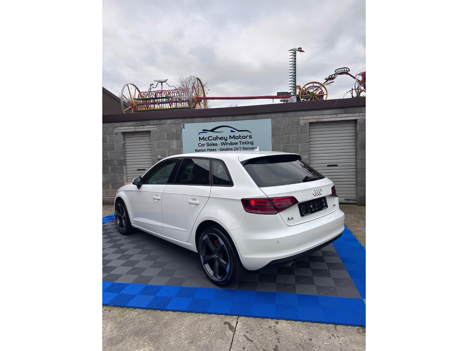 2016 Audi A3 - image 5