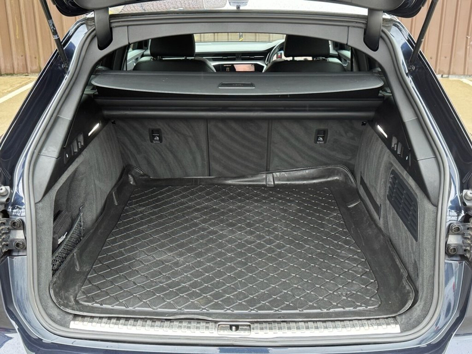 2022 Audi A6 S LN BLK 40TDI MHEV AVANT TDI QUATTRO LINE EDITION BLACK €46,200