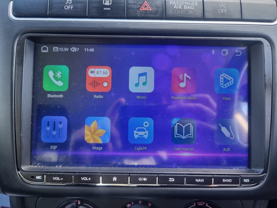 2014 Volkswagen Polo - image 10