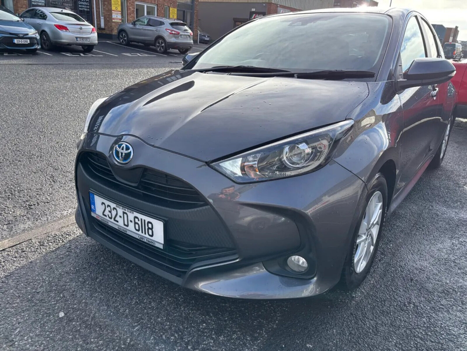 2023 Toyota Yaris 1.5 Hybrid 5Dr Luna €19,950