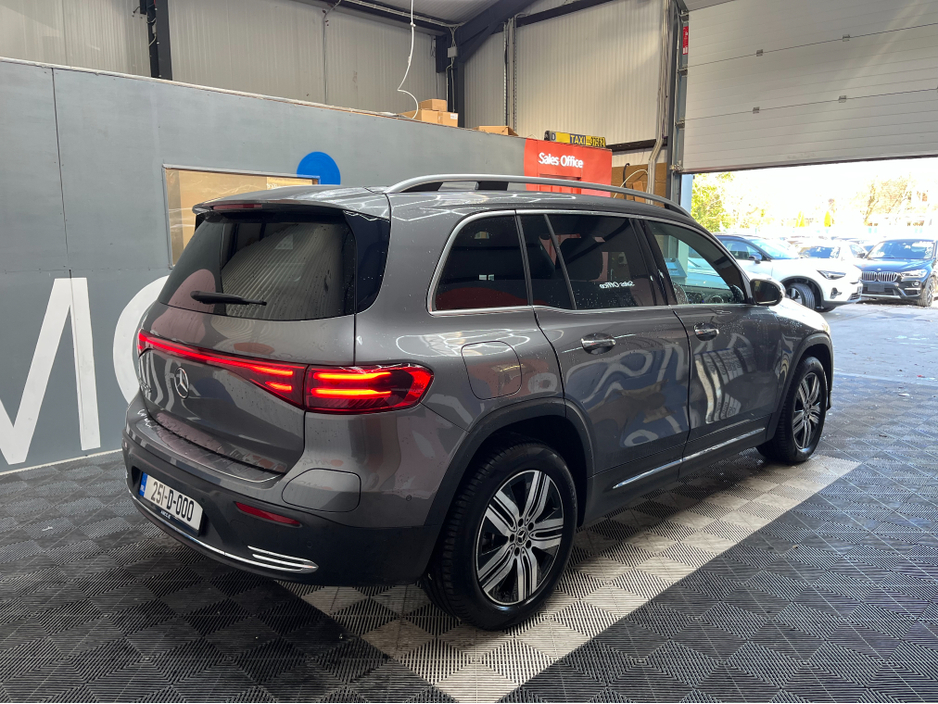 2025 Mercedes-Benz EQB - image 2