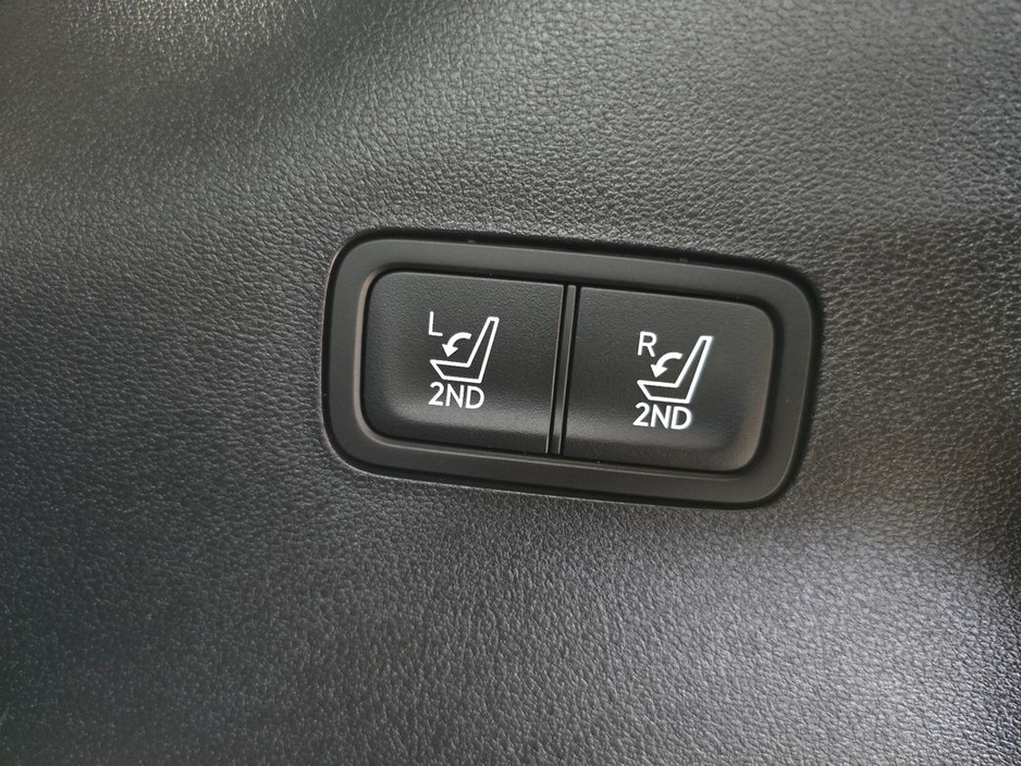 2024 Hyundai Santa Fe - image 25