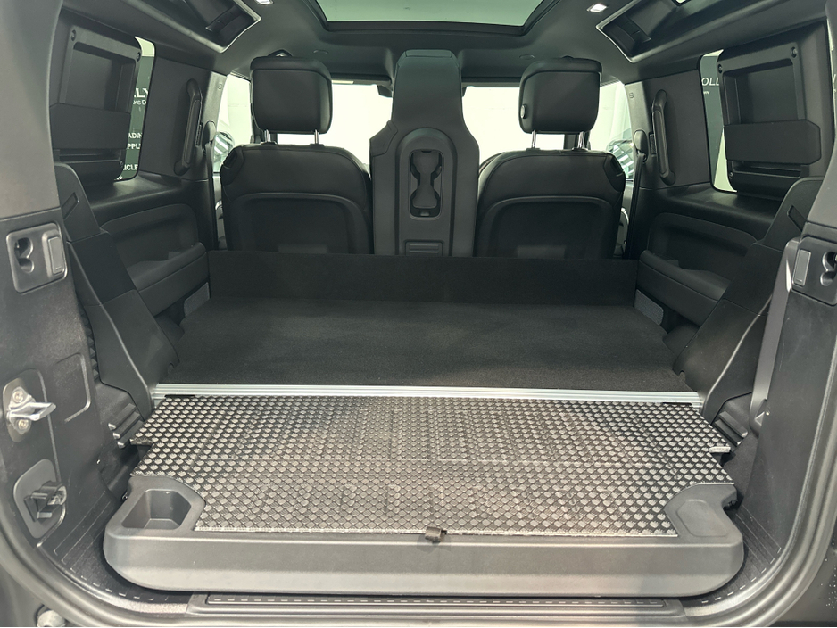 2026 Land Rover Defender - image 28