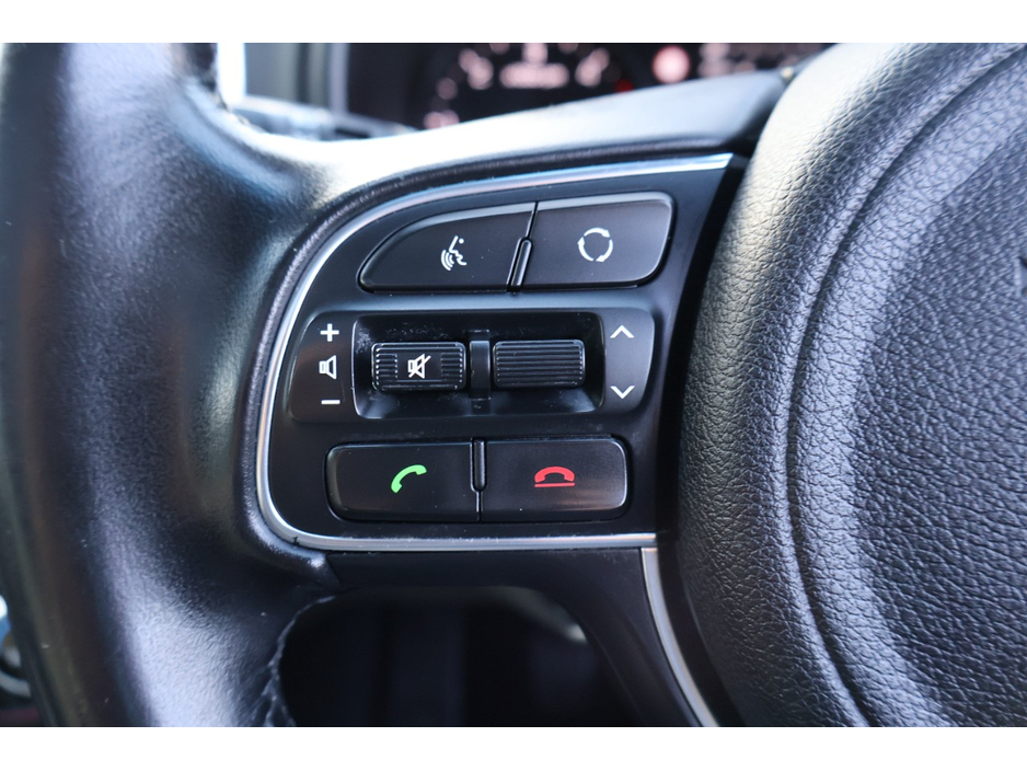2018 Kia Sportage - image 21