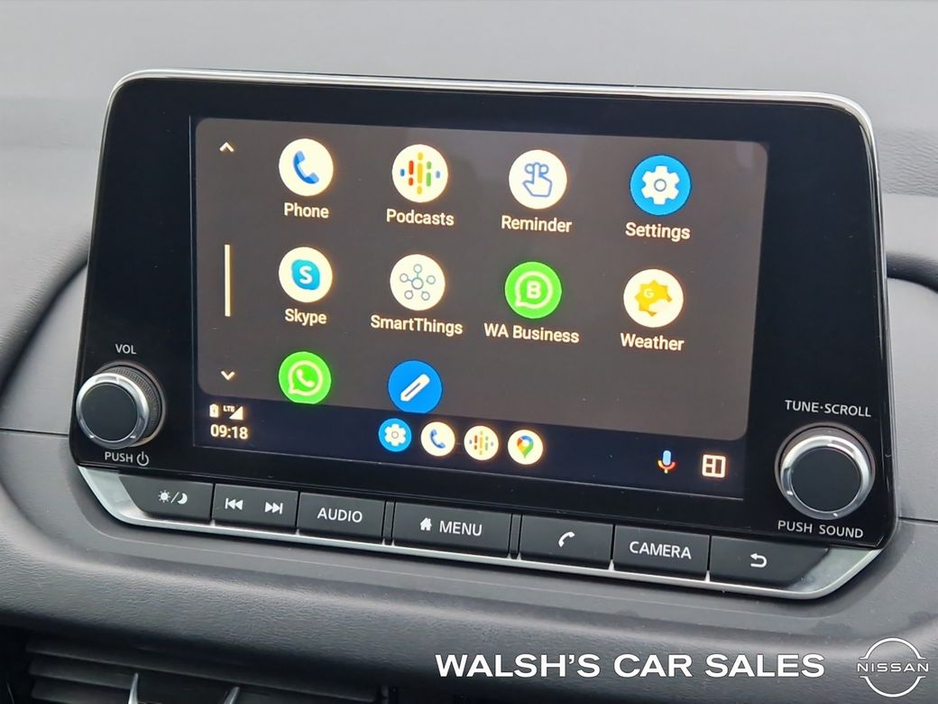 2022 Nissan Qashqai 1.3 HYB SV + Glass Roof Pack €25,950