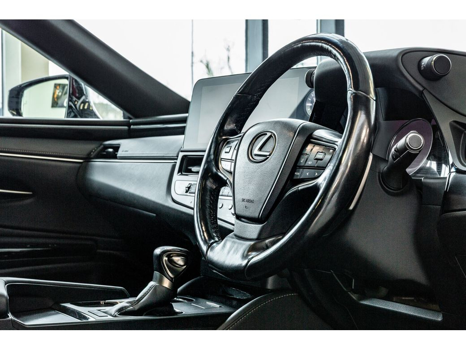 2022 Lexus ES 300 H ES Premuim Edition €39,899