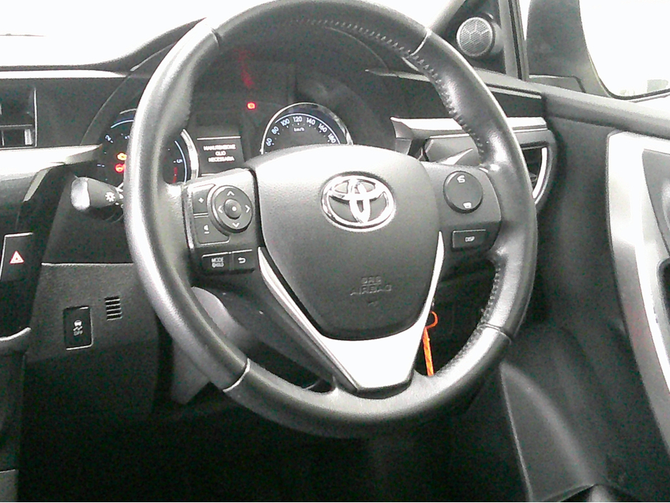 2014 Toyota Corolla - image 17