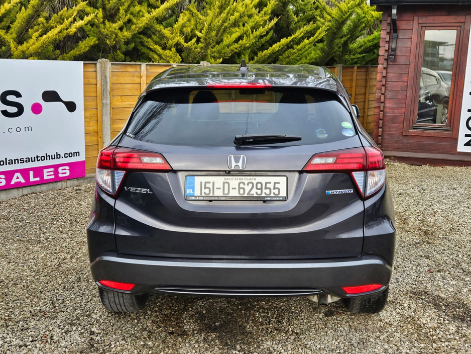 2015 Honda Vezel - image 6