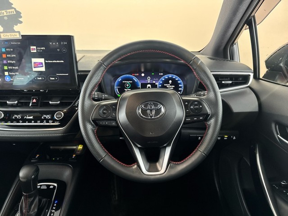 2024 Toyota Corolla - image 9