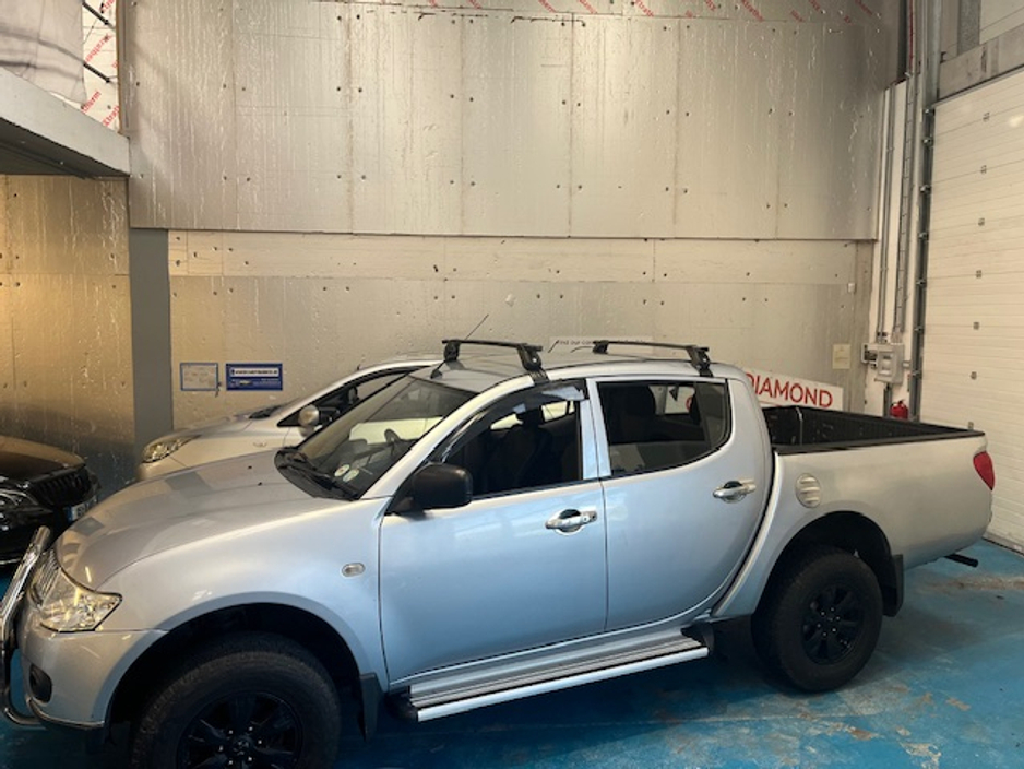 2015 Mitsubishi L200 CREWCAB  LB DCB 4X4 2.5  134BHP €14,950