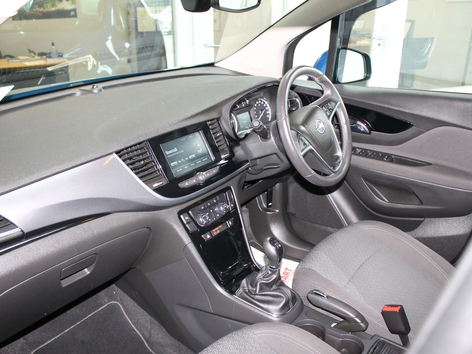 2018 Opel Mokka - image 9