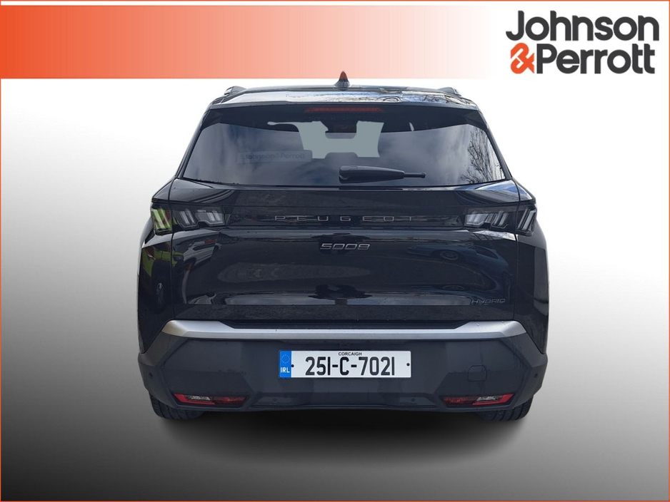 2025 Peugeot 5008 1.2 Hybrid 136bhp E-DCS6 Allure €46,750