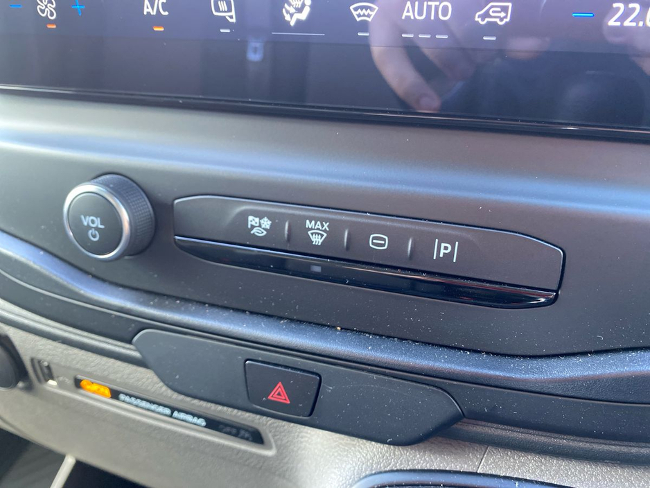 2025 Ford Transit - image 19