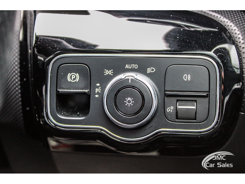 2020 Mercedes-Benz A Class - image 25