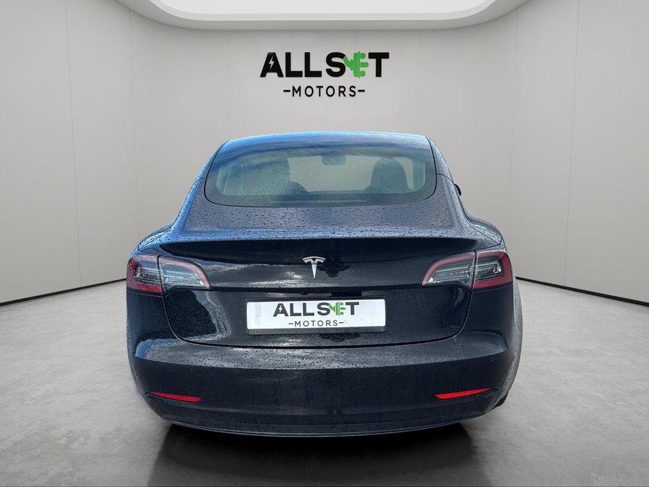 2021 Tesla Model 3 - image 15