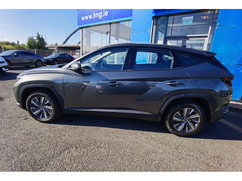 2021 Hyundai Tucson - image 7