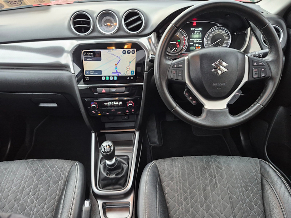 2020 Suzuki Vitara - image 2