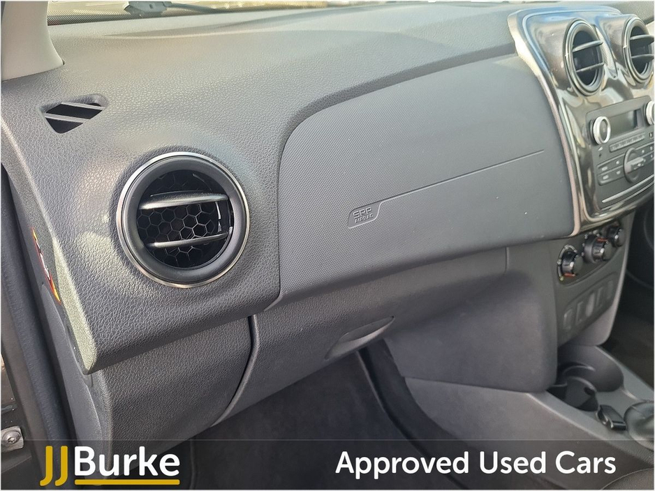 2020 Dacia Sandero Stepway - image 14