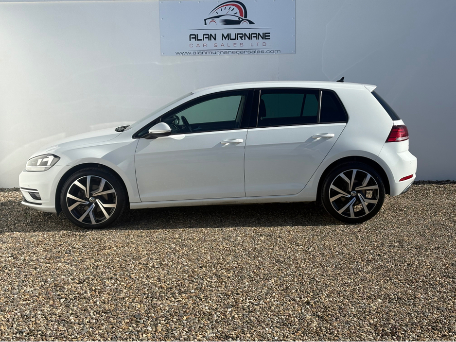 2019 Volkswagen Golf - image 9