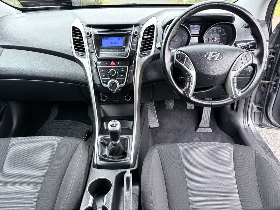 2013 Hyundai i30 - image 19