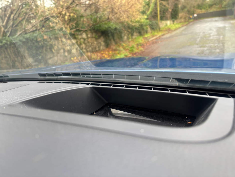 2015 BMW M5 - image 27