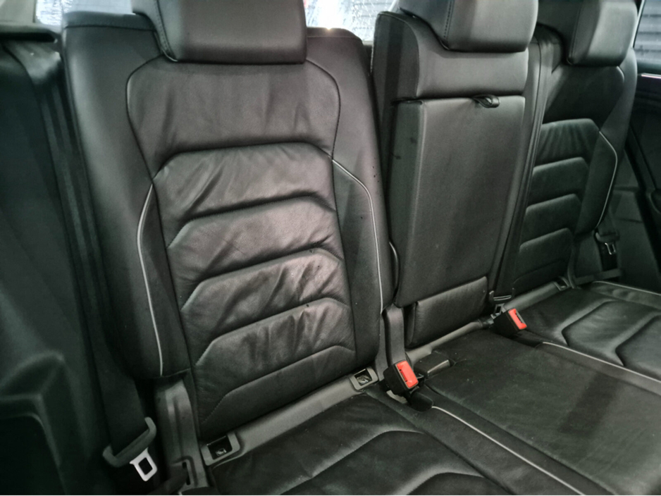 2020 Volkswagen Tiguan - image 12