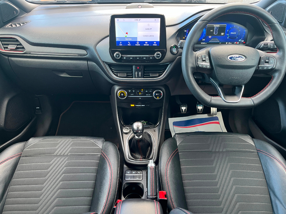 2020 Ford Puma - image 10