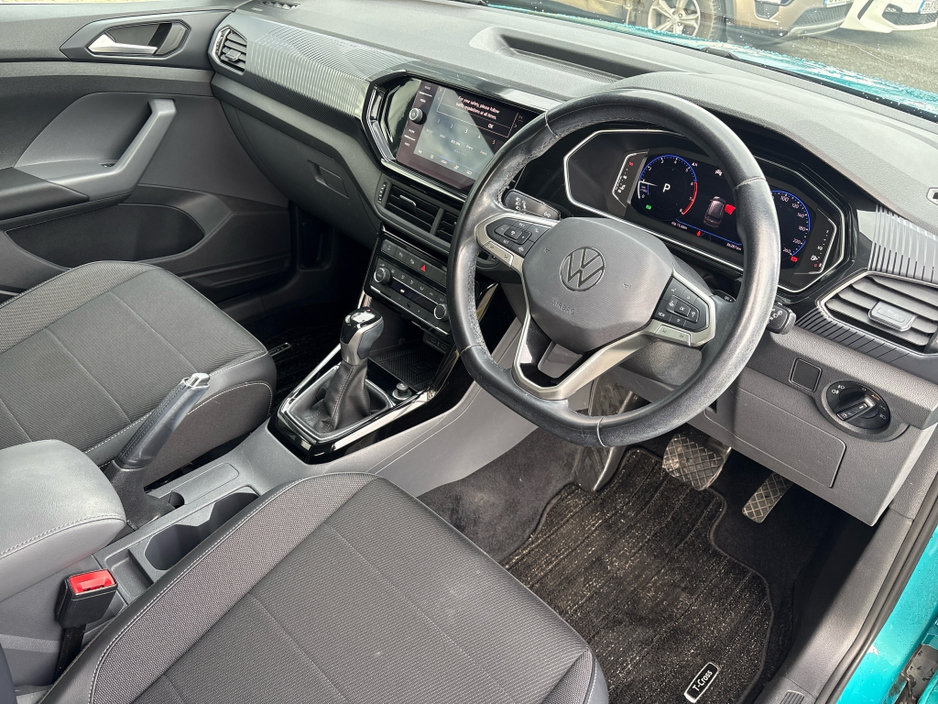 2020 Volkswagen T-Cross - image 6
