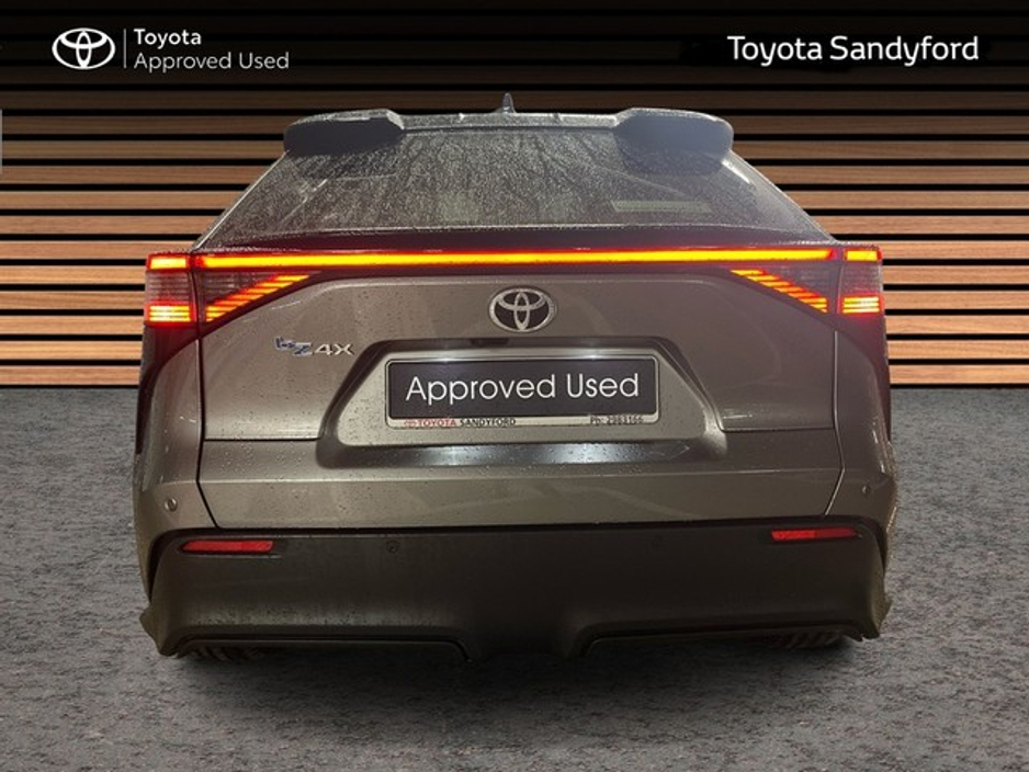 2022 Toyota bZ4X - image 4