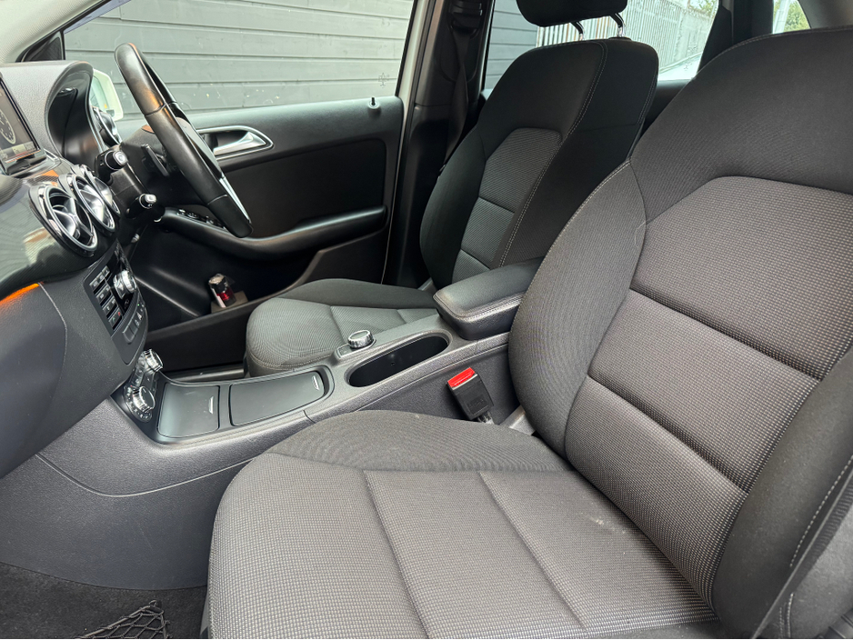 2014 Mercedes-Benz B Class - image 9