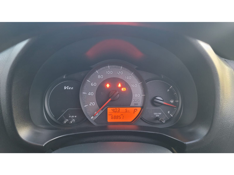 2018 Toyota Vitz - image 17