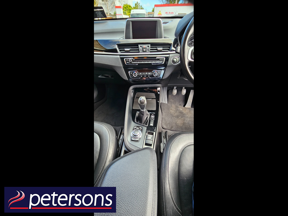 2016 BMW X1 - image 24