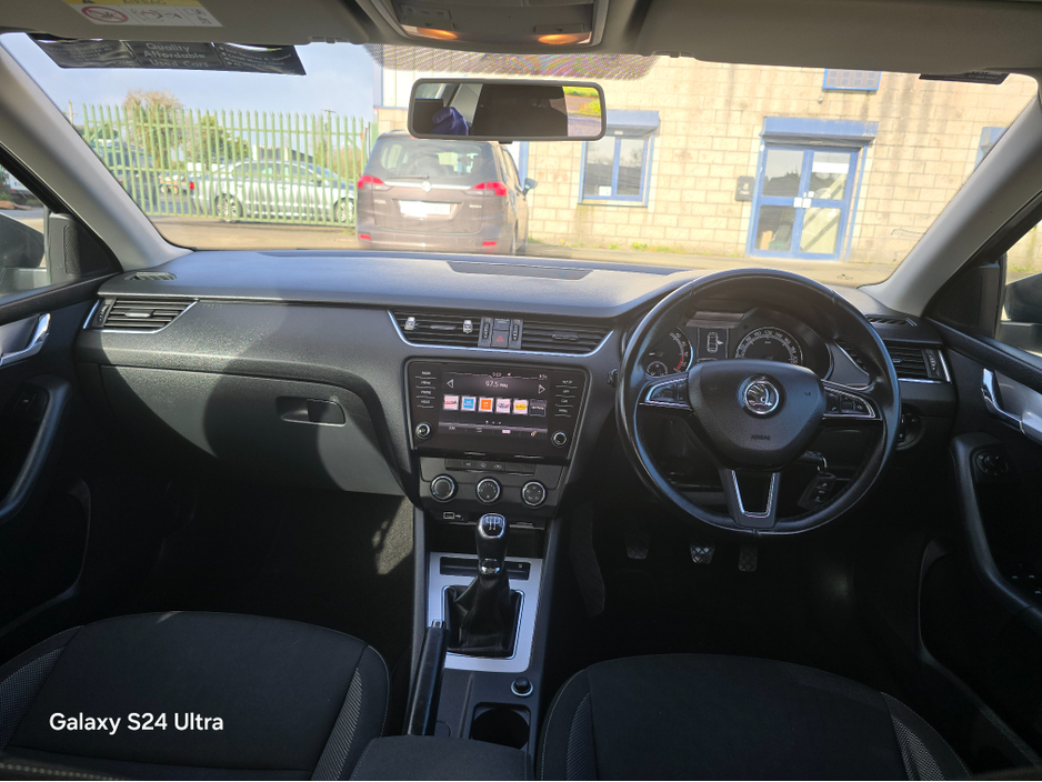2018 Skoda Octavia - image 11