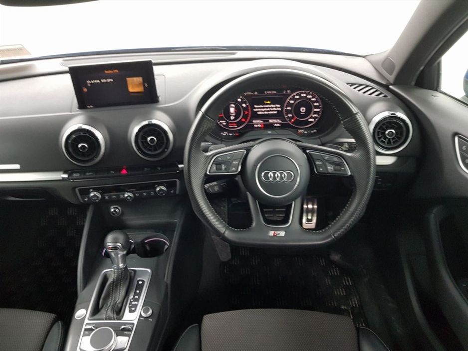 2017 Audi A3 - image 3