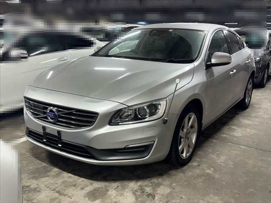 2015 Volvo S60 - image 3