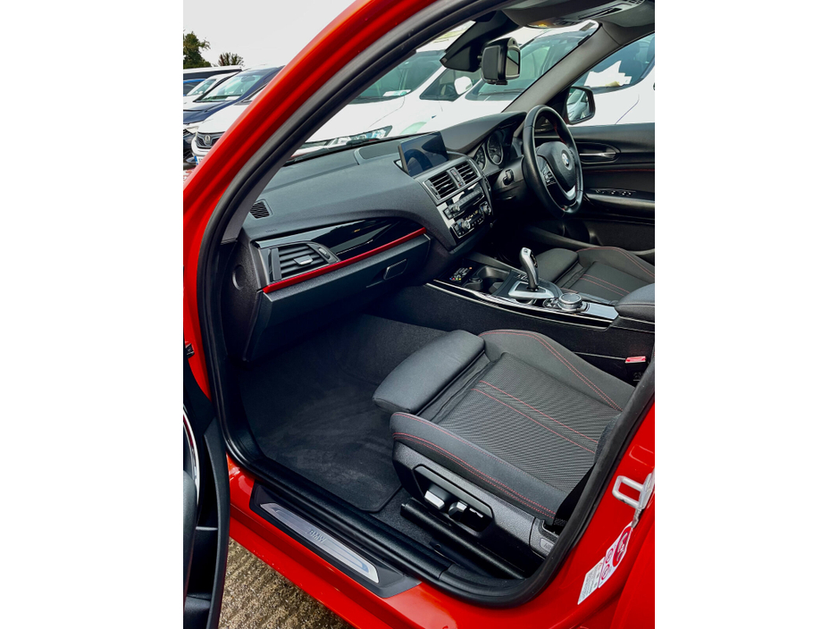 2016 BMW 1 Series - image 14