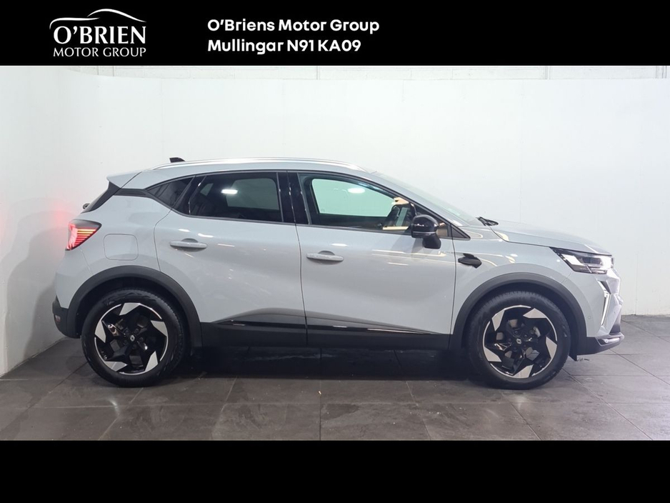 2025 Renault Captur - image 7