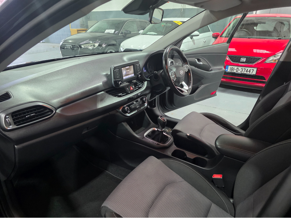 2018 Hyundai i30 - image 17