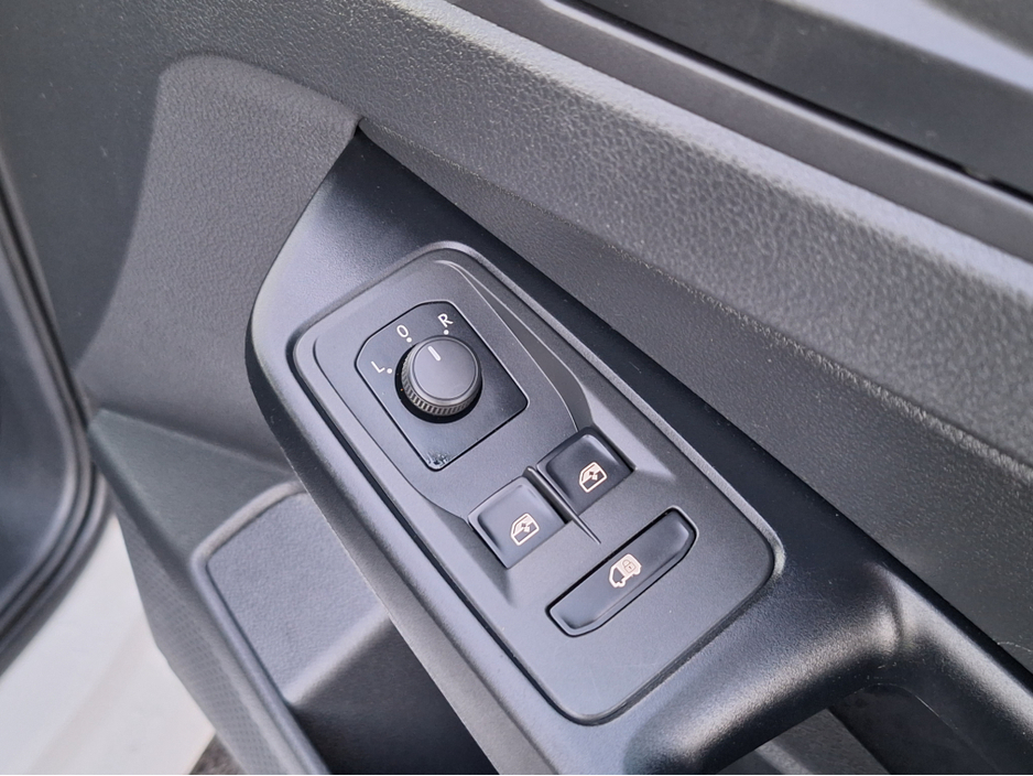 2021 Volkswagen Caddy CARGO 2.0 TDI 6SPEED *Immaculate/High Spec/Apple Carplay/Android Auto* €13,500