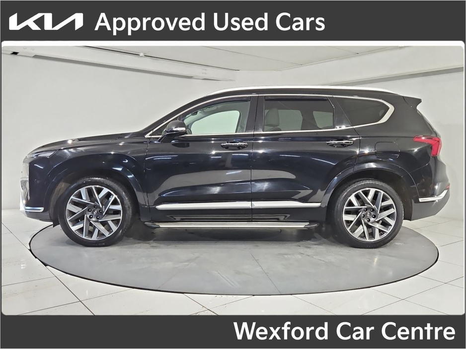 2022 Hyundai Santa Fe - image 6