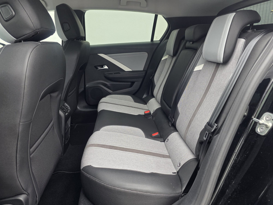 2024 Opel Astra - image 15