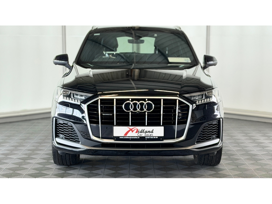 2021 Audi Q7 - image 4