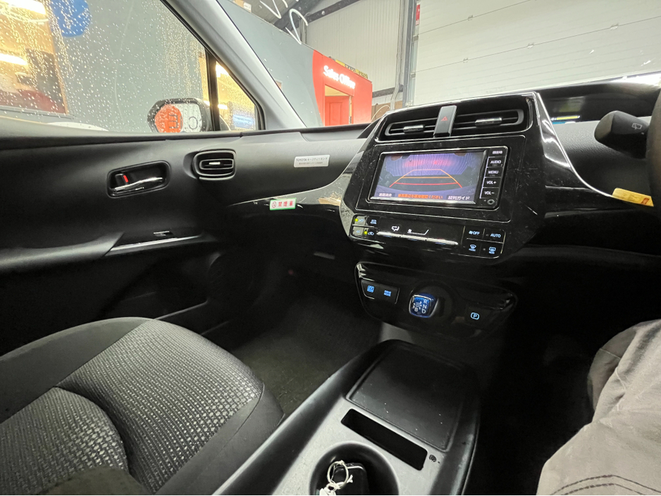 2022 Toyota Prius €20950 2022 TOYOTA PRIUS S 1.8 AUTOMATIC / CRUISE CONTROL / REVERSE CAMERA AND MMORE €20,950